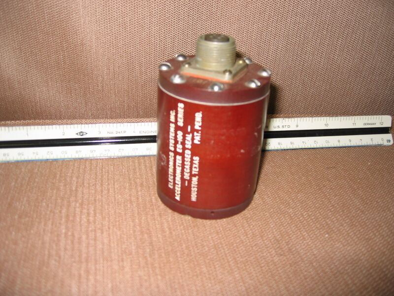 File:AccelerometerES100.JPG